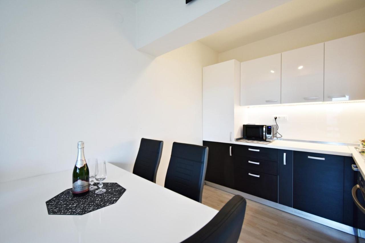 Apartman Lukas Rabac Eksteriør billede